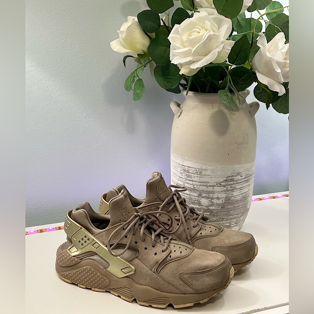 NIKE AIR HUARACHE